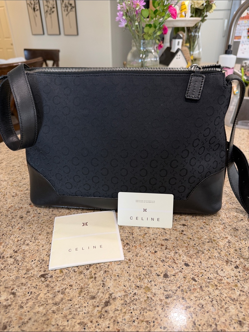 🔥🔥Beautiful Black Vintage CELINE Canvas & Leather Crossbody (GUC) 🔥🔥
